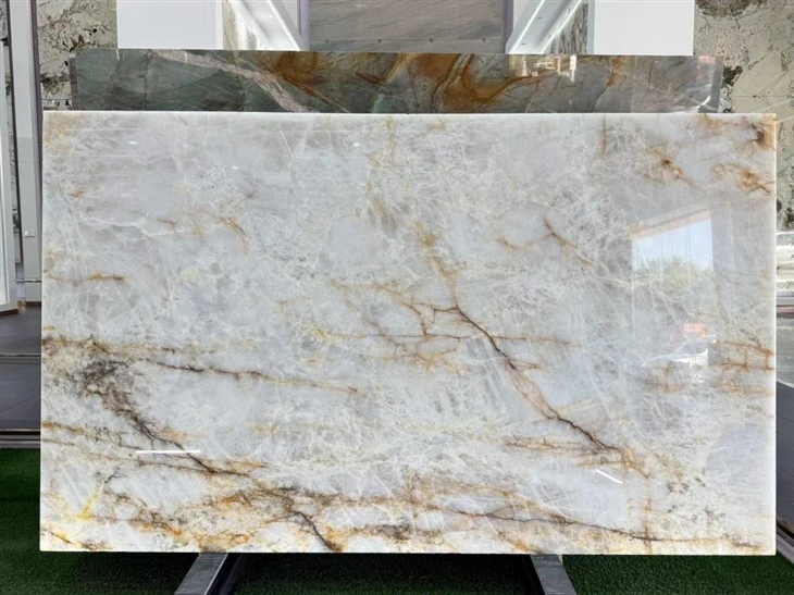 golden crystal quartzite (1)