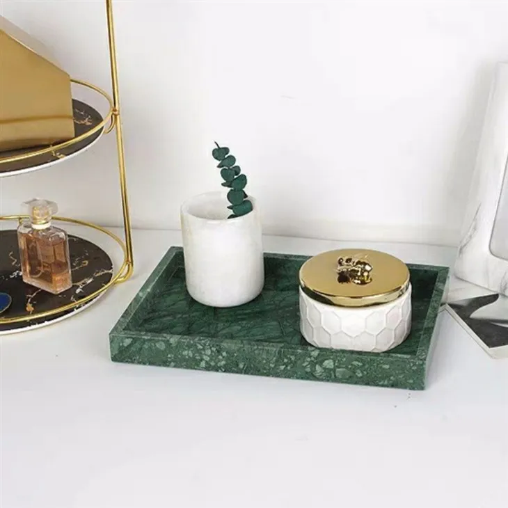 green tray