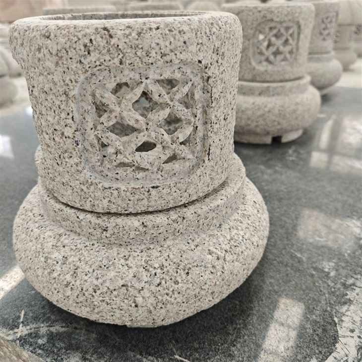 Granite Stone Lantern (2)