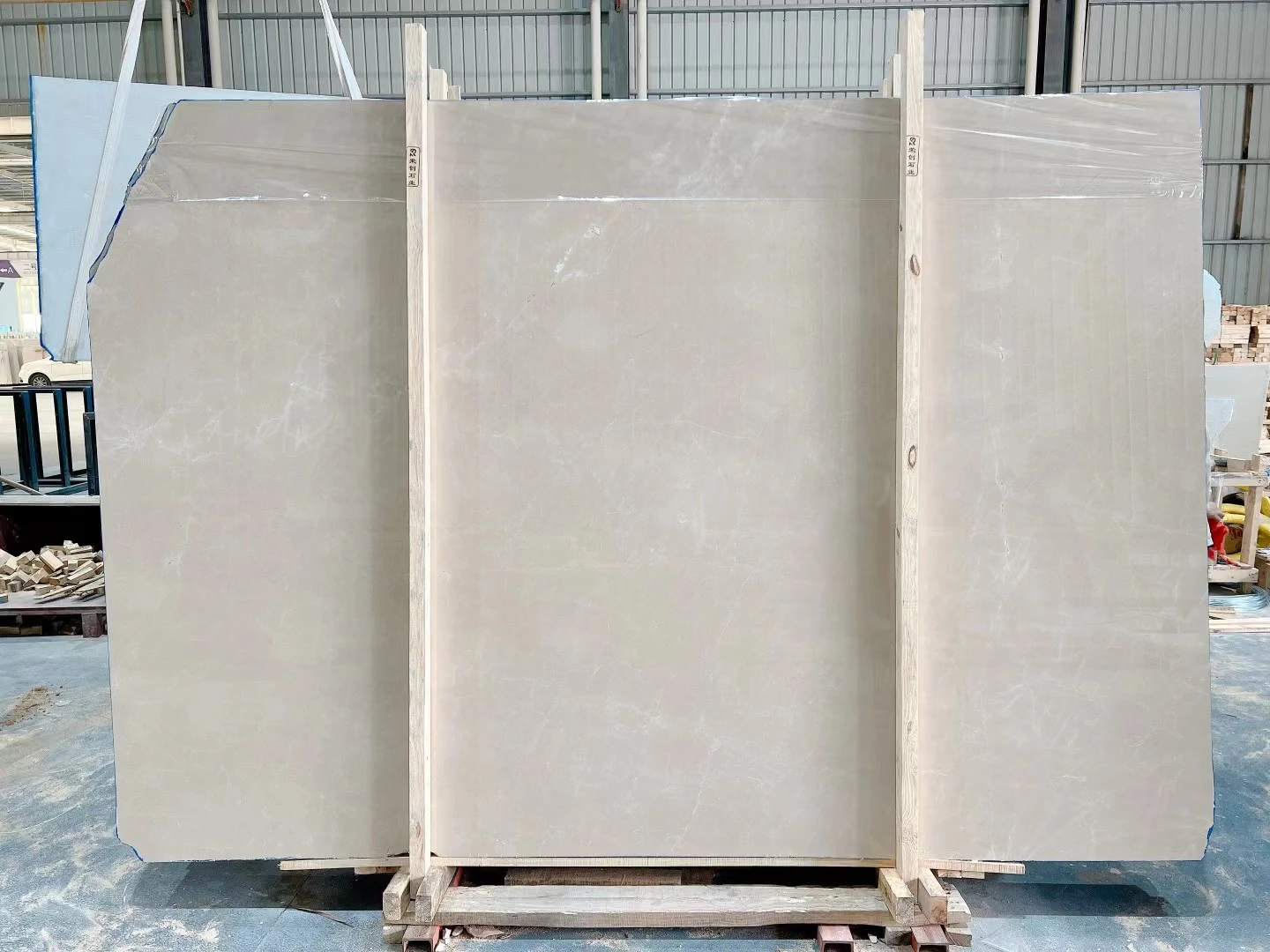 Lightning Beige Crema Marble 5 Lightning Beige Crema Marble 5