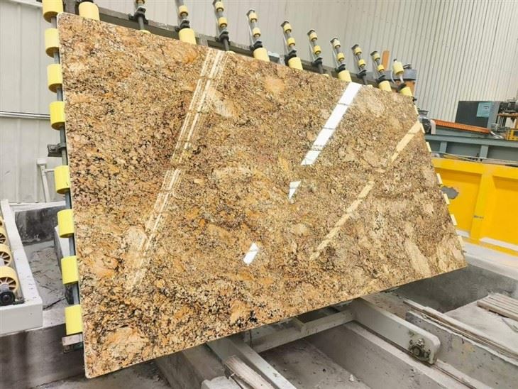 Solaris Golden quartzite (2)